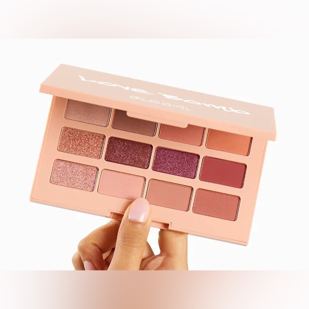 Glogirl Cosmetics: Love Bomb Pallette